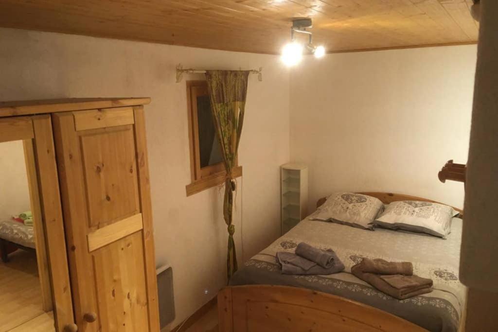 Vallee De Chamonix Au Pied Des Pistes Ле Уш Екстериор снимка